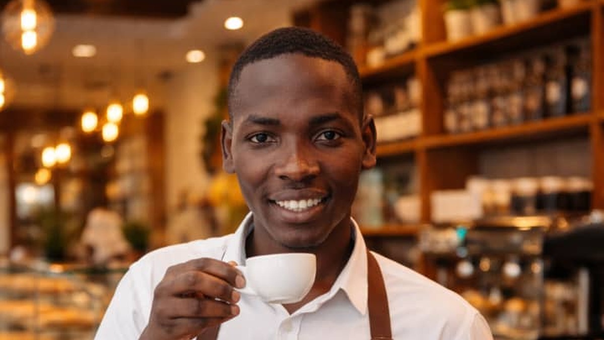 The Health, Economic, and Social Benefits of Coffee: A Focus on Arabica and Robusta